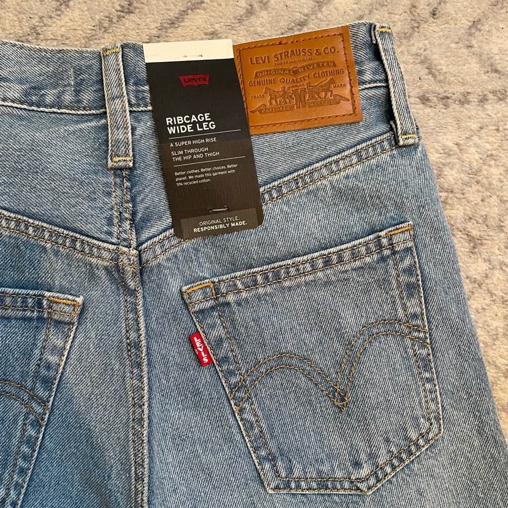 Levi’s ribcage wide leg jeans size 24 - Picture 11 of 17